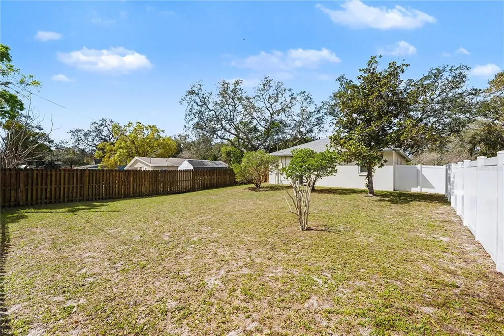 9605 N Edison Avenue Tampa FL 33612