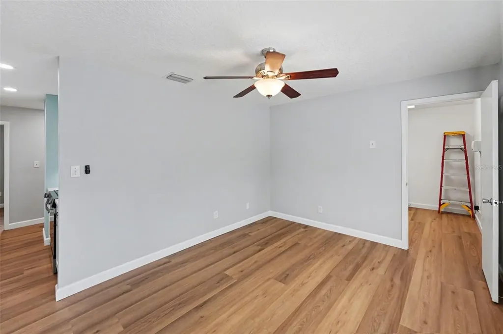 9605 N Edison Avenue Tampa FL 33612