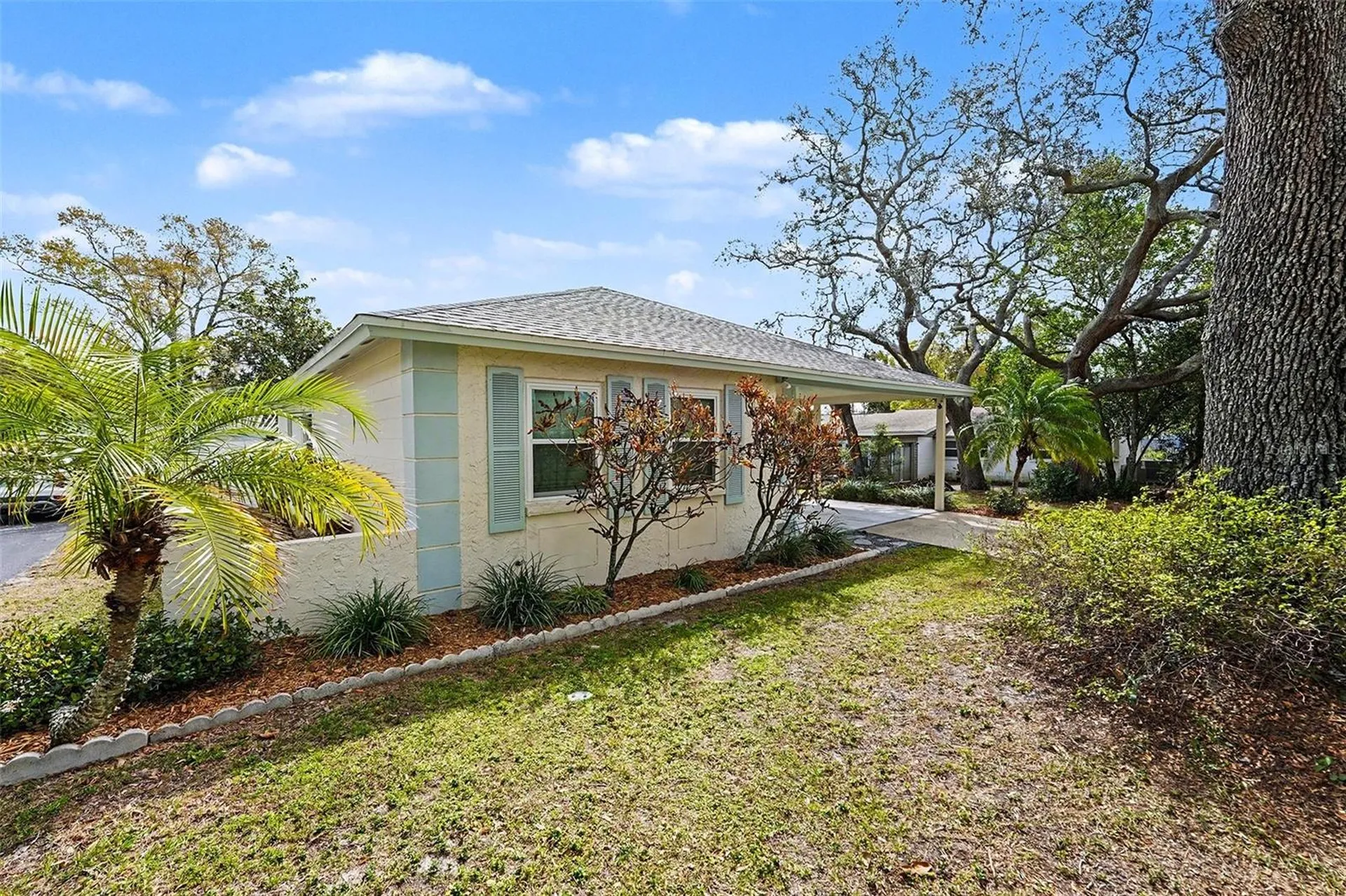 9605 N Edison Avenue Tampa FL 33612