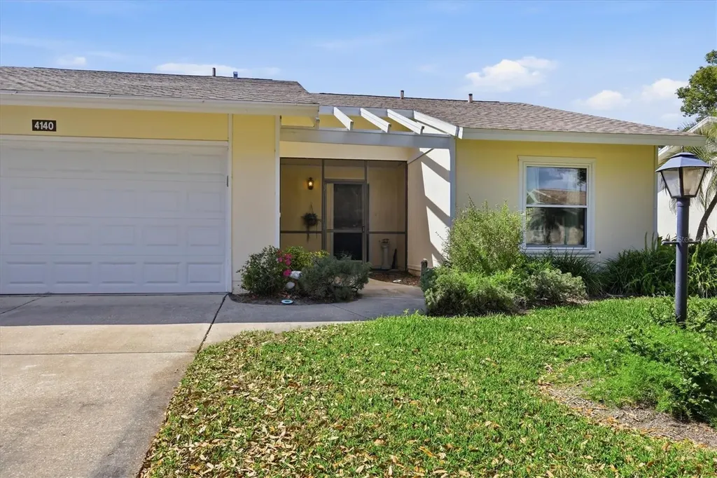 4140 Oakhurst Circle W Sarasota FL 34233