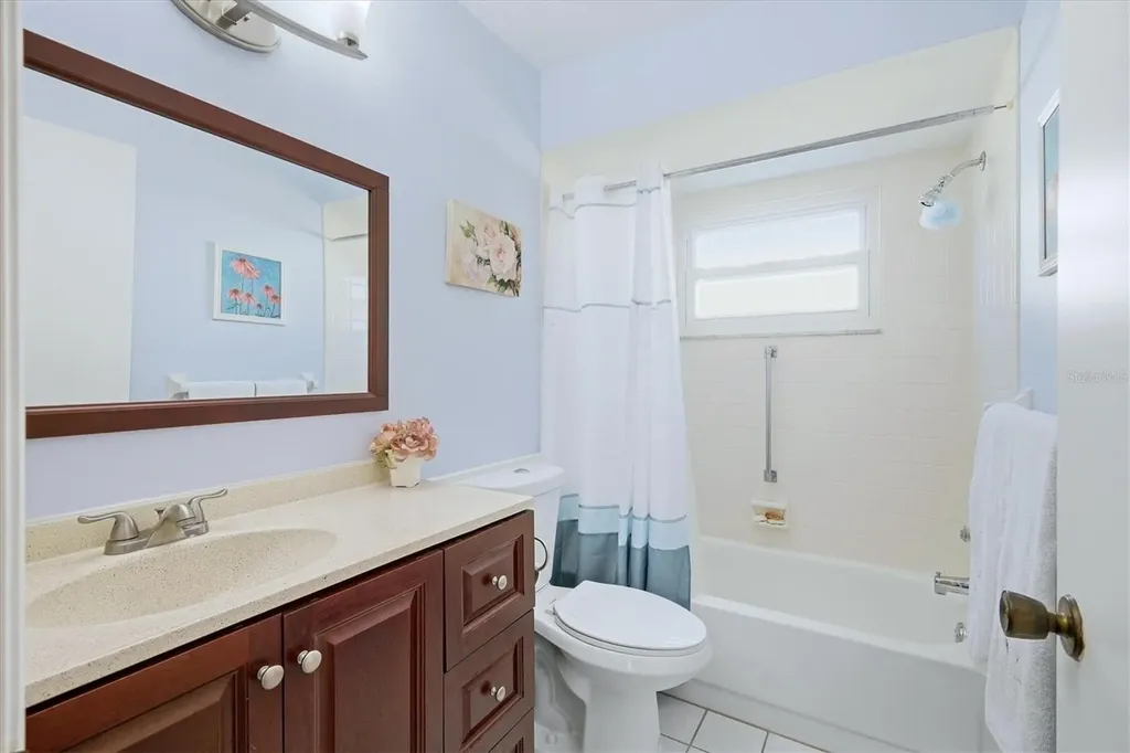 4140 Oakhurst Circle W Sarasota FL 34233