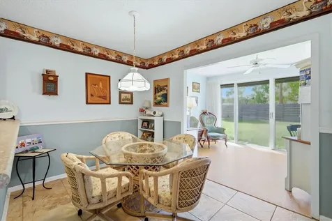 4140 Oakhurst Circle W Sarasota FL 34233