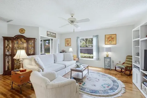 4140 Oakhurst Circle W Sarasota FL 34233