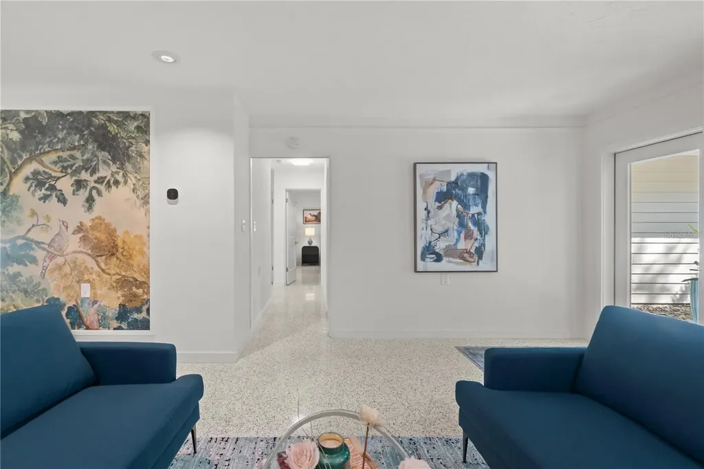 157 Garden Lane Sarasota FL 34242