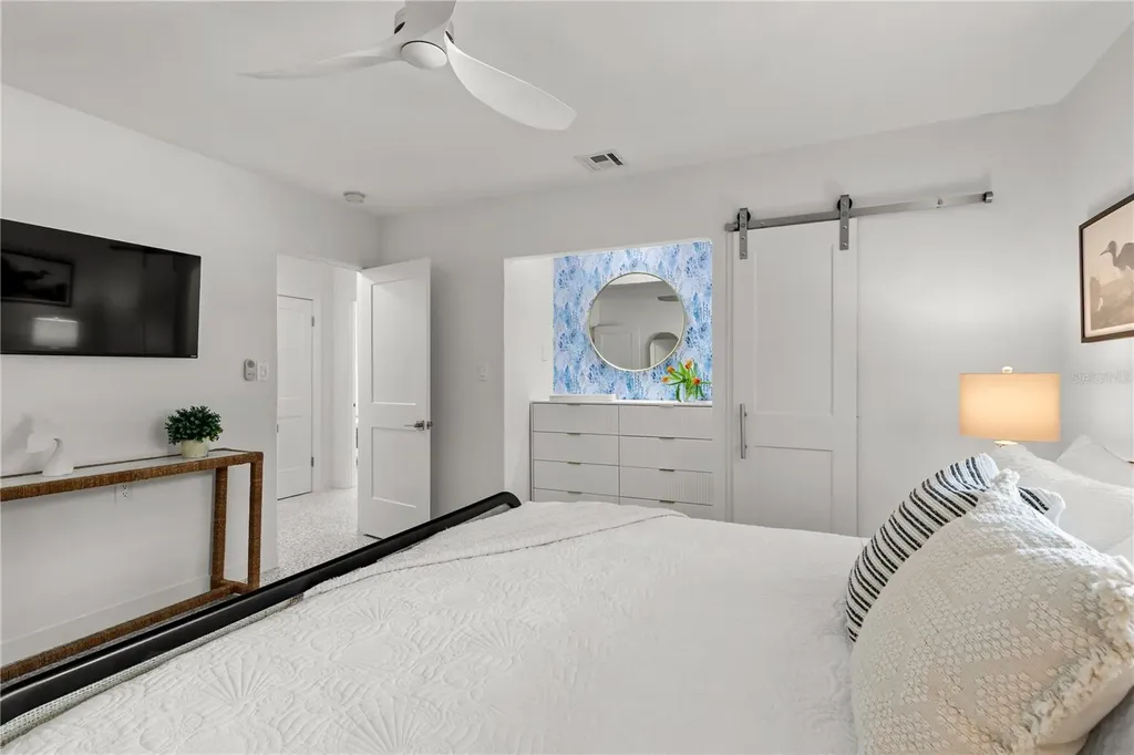 157 Garden Lane Sarasota FL 34242