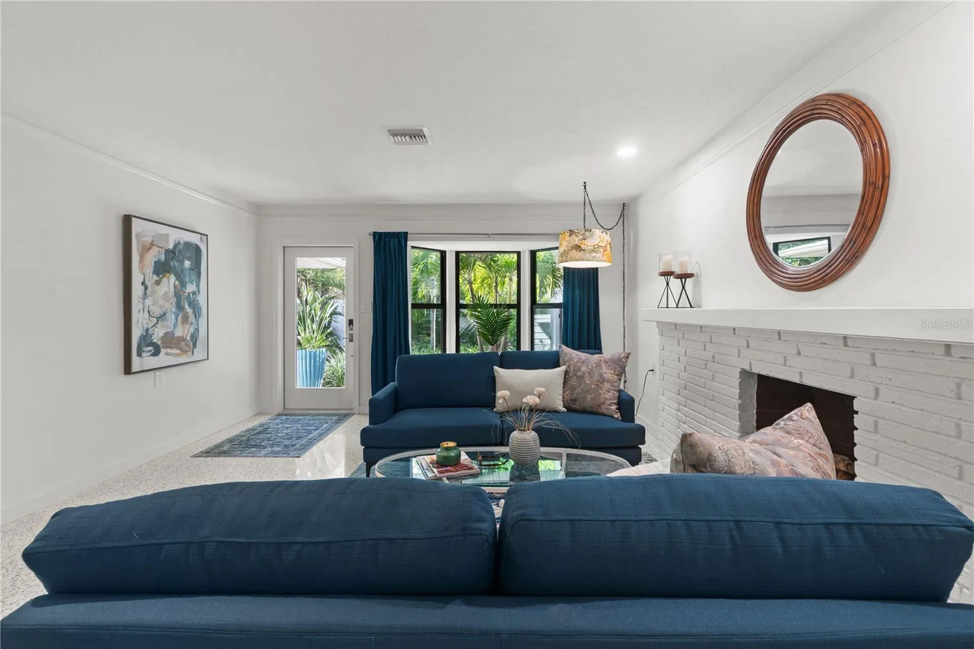 157 Garden Lane Sarasota FL 34242