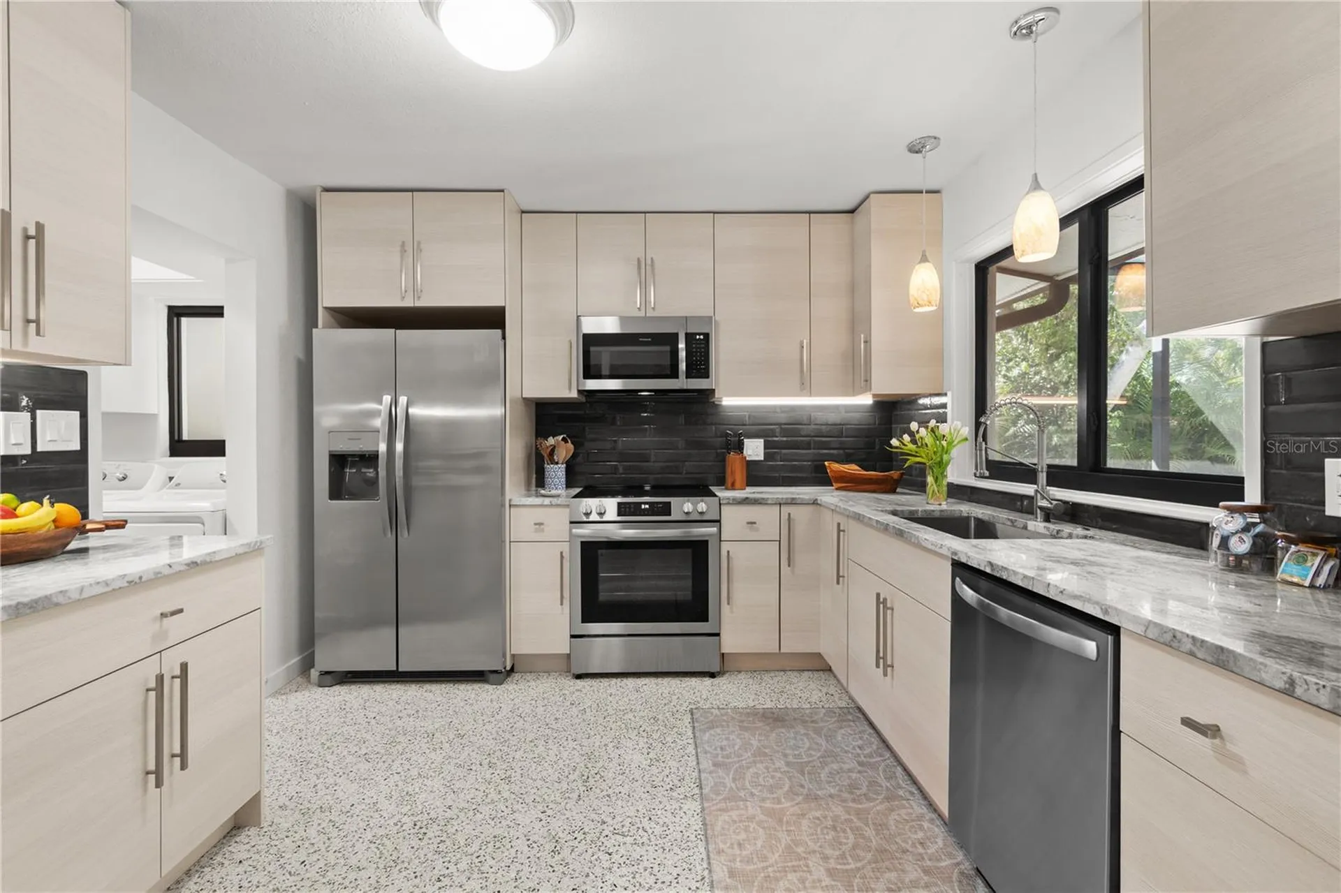 157 Garden Lane Sarasota FL 34242