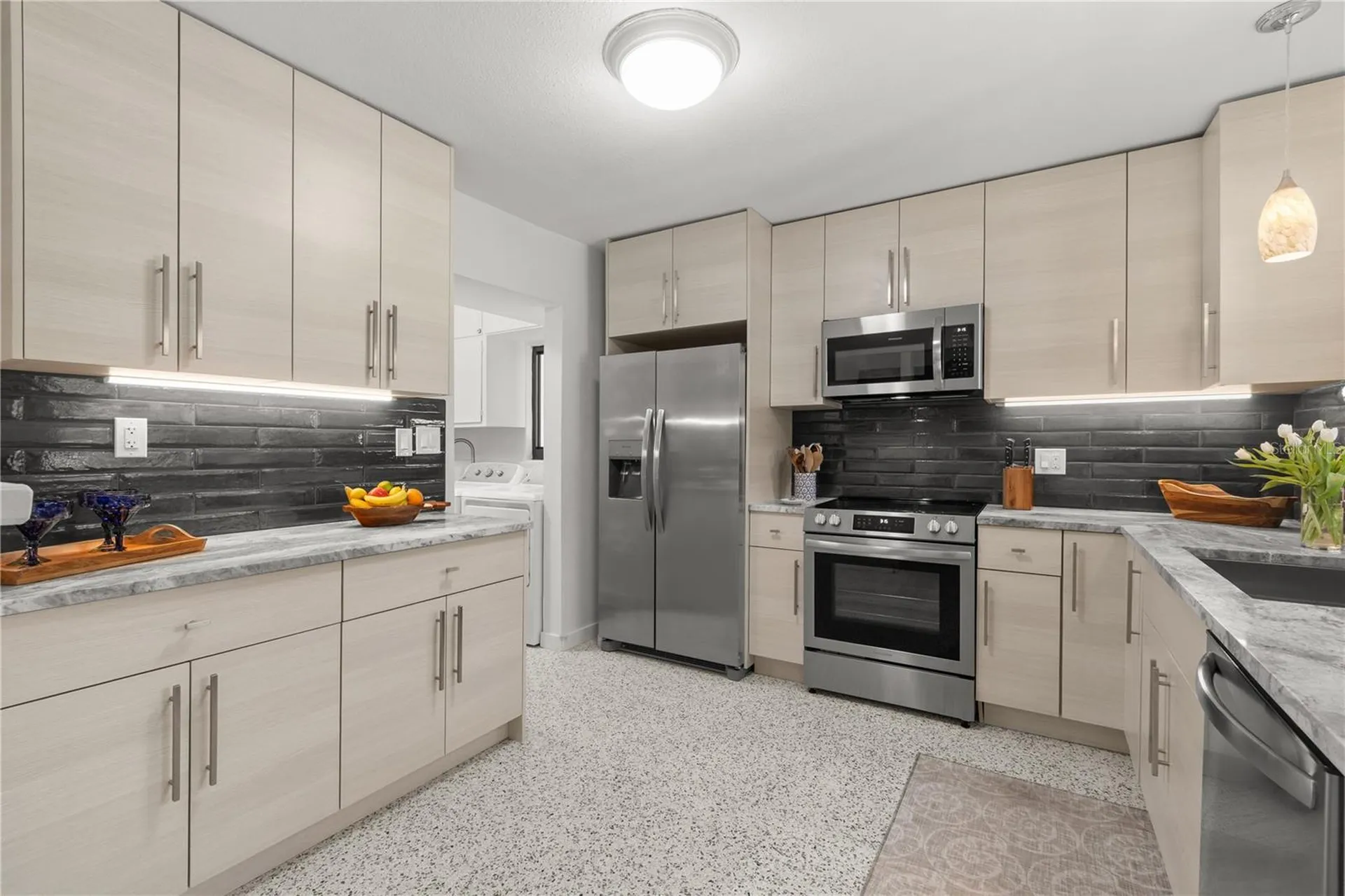 157 Garden Lane Sarasota FL 34242