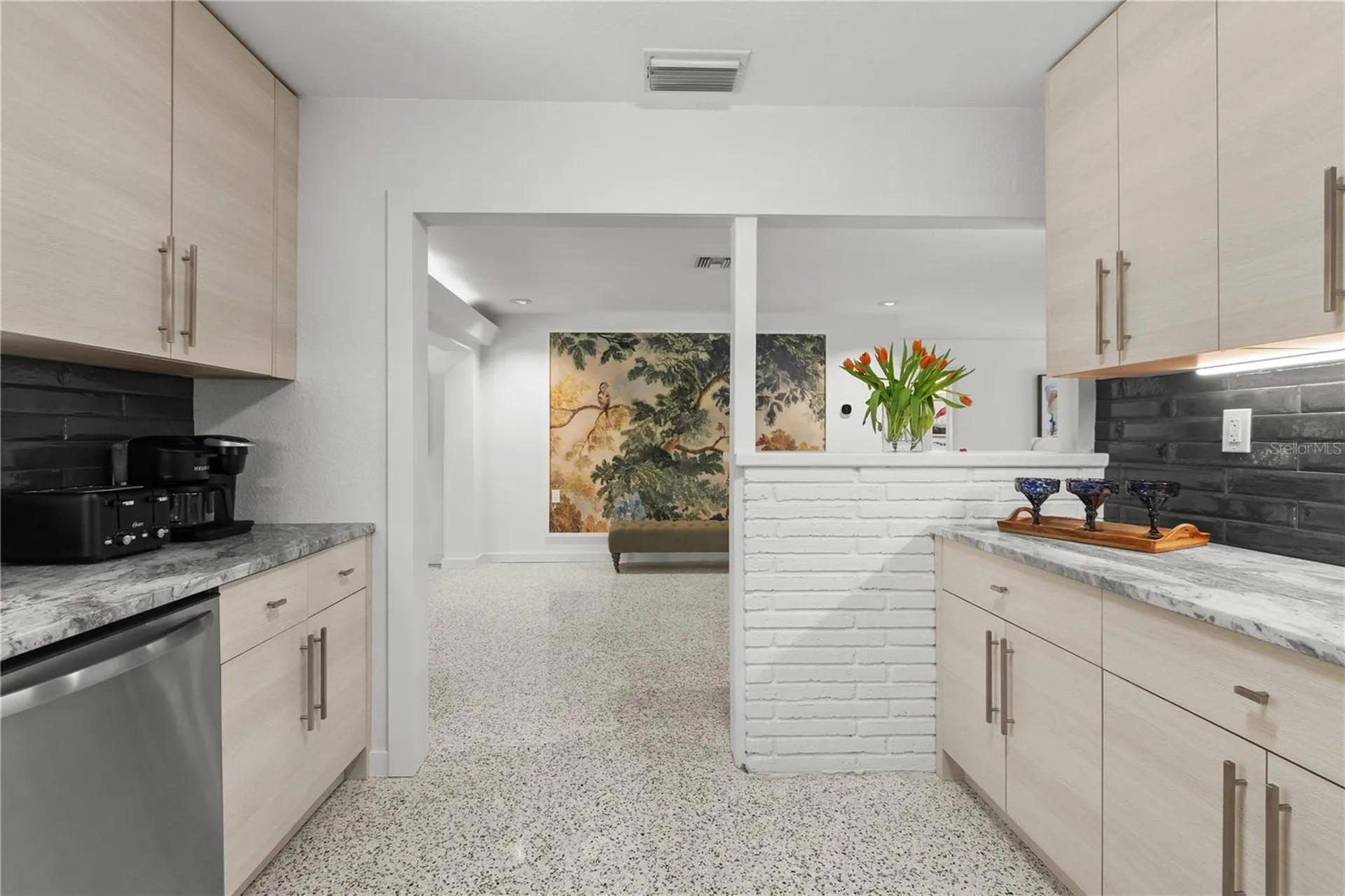 157 Garden Lane Sarasota FL 34242