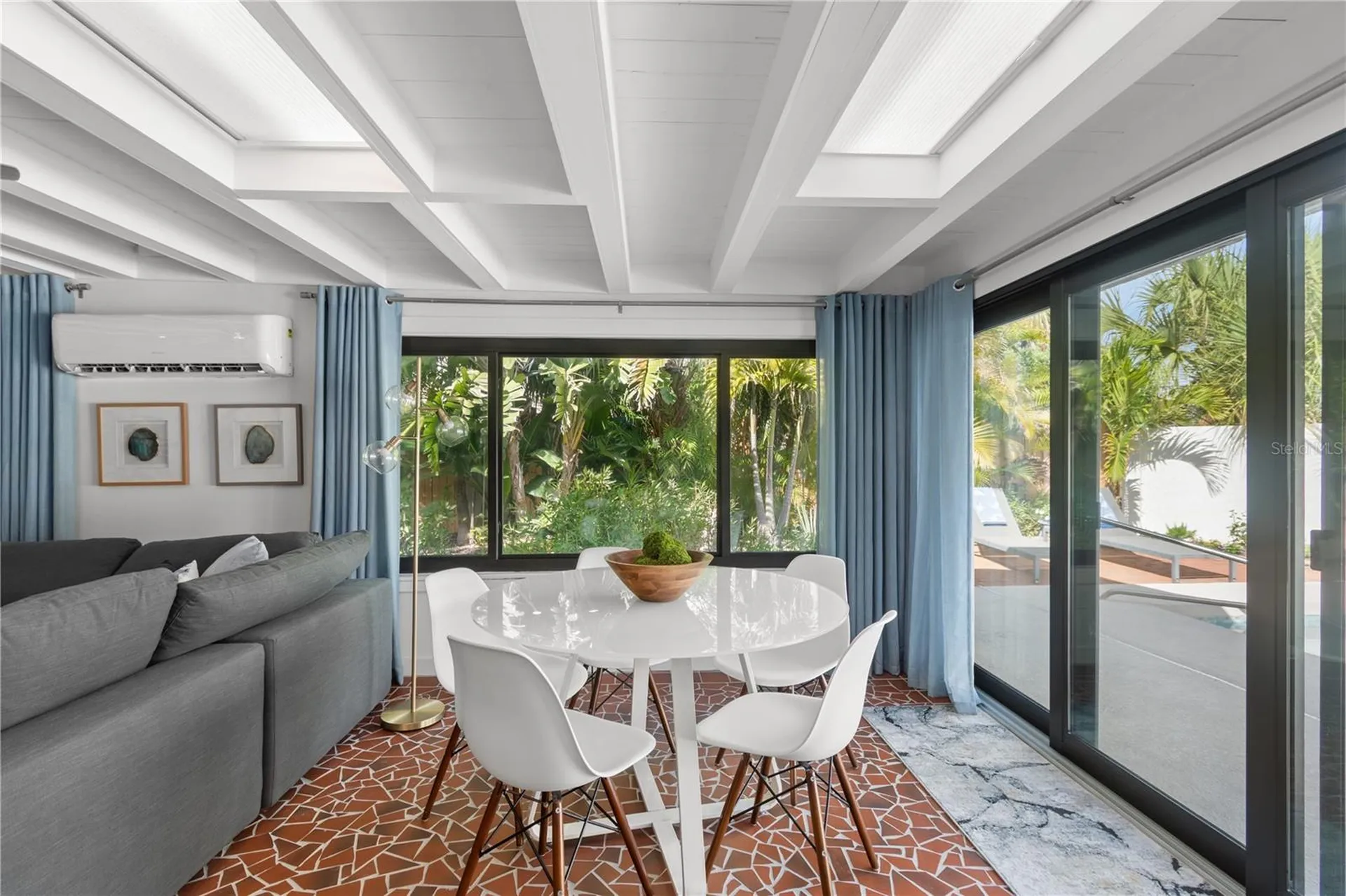 157 Garden Lane Sarasota FL 34242