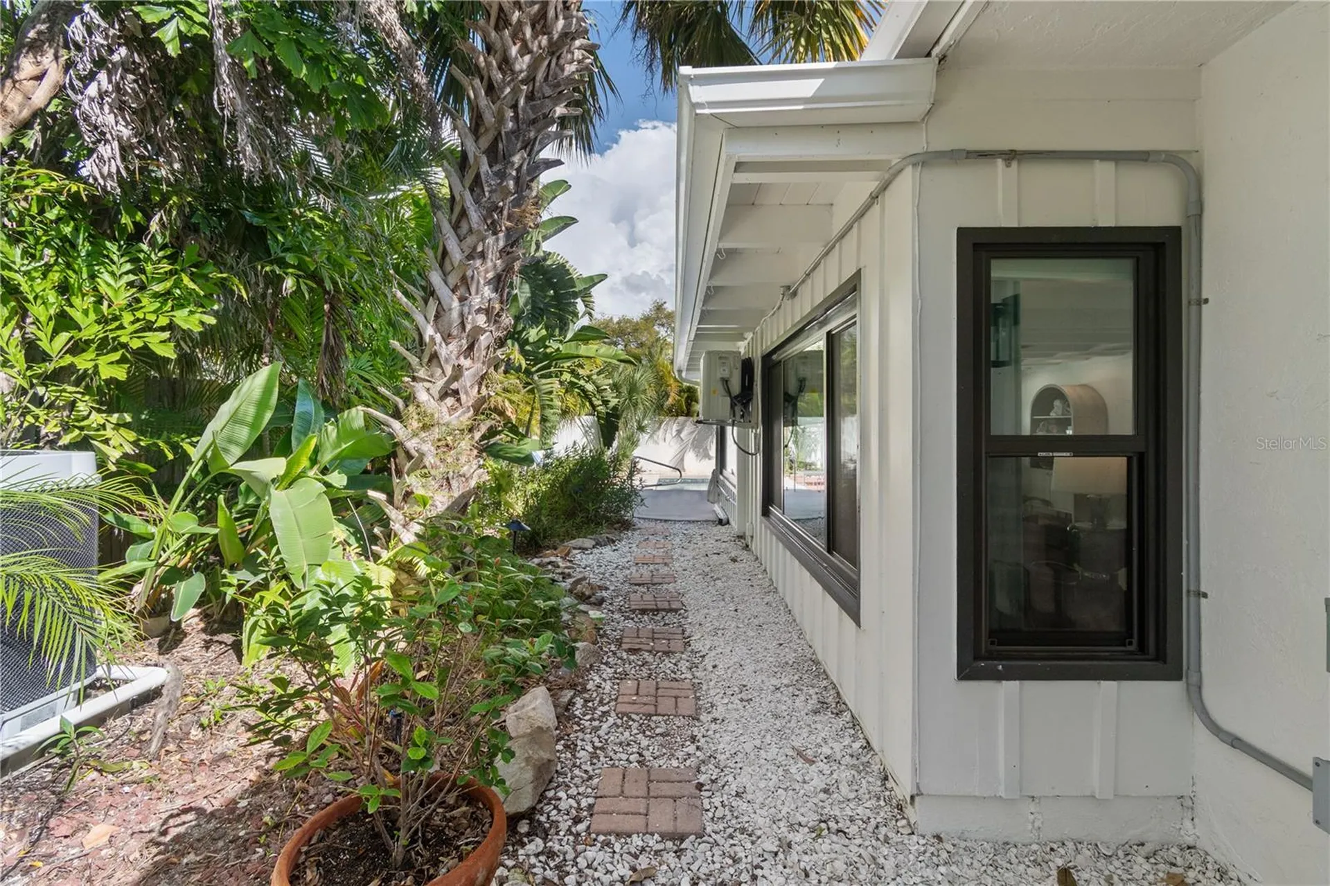 157 Garden Lane Sarasota FL 34242