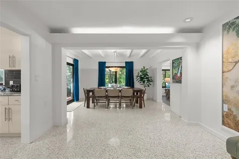 157 Garden Lane Sarasota FL 34242