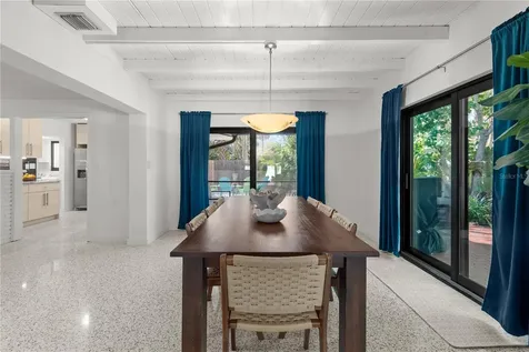 157 Garden Lane Sarasota FL 34242