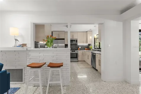 157 Garden Lane Sarasota FL 34242