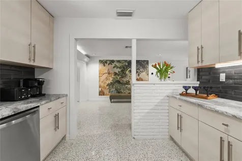 157 Garden Lane Sarasota FL 34242
