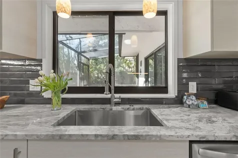 157 Garden Lane Sarasota FL 34242