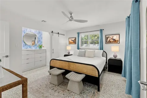 157 Garden Lane Sarasota FL 34242