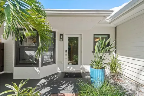 157 Garden Lane Sarasota FL 34242