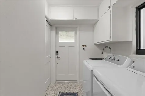 157 Garden Lane Sarasota FL 34242