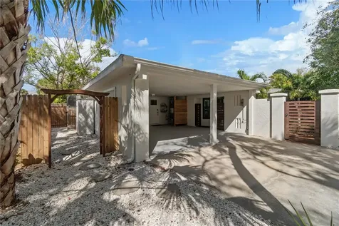 157 Garden Lane Sarasota FL 34242