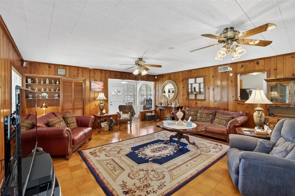 607 N Merrin Street Plant City FL 33563