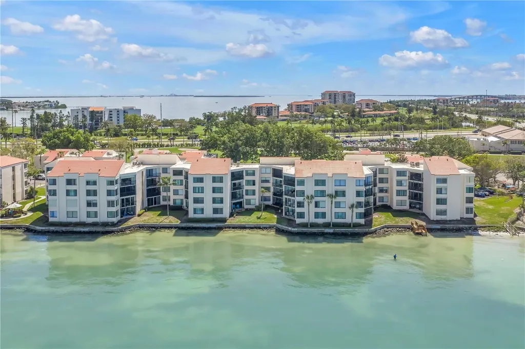5825 Puerta Del Sol Boulevard S St Petersburg FL 33715