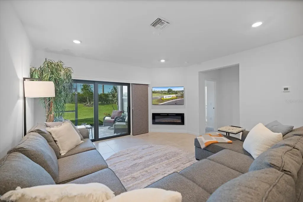 6511 Silverstar Drive Sarasota FL 34240