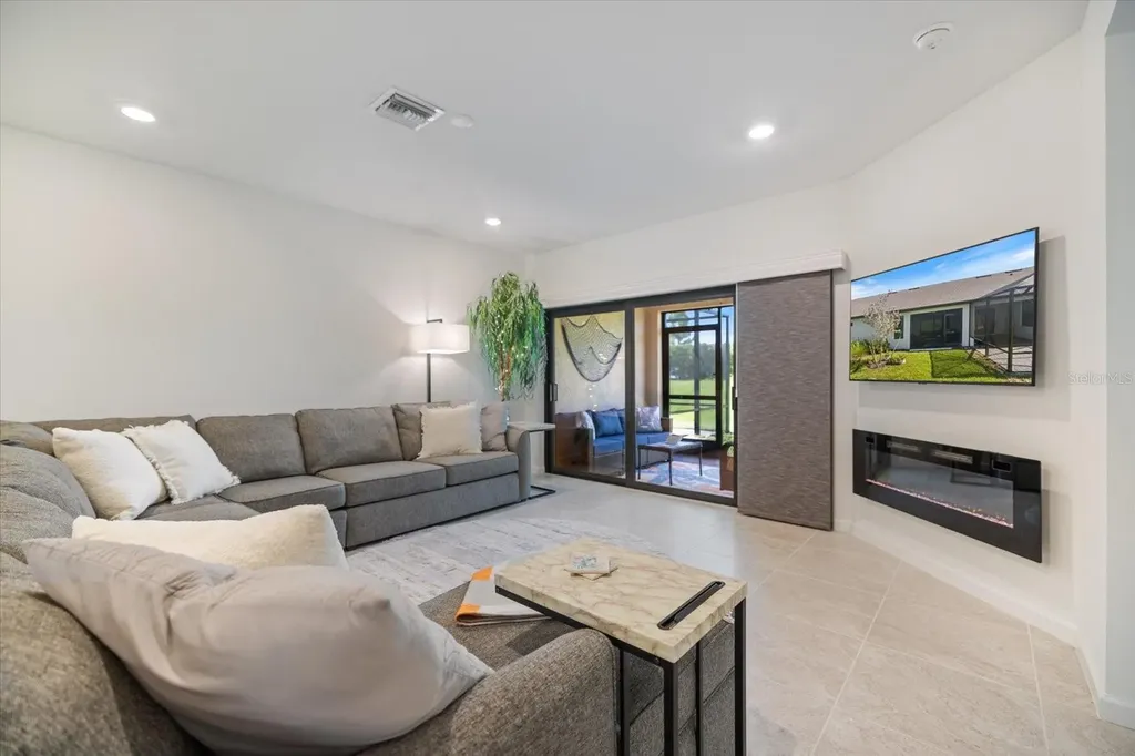6511 Silverstar Drive Sarasota FL 34240