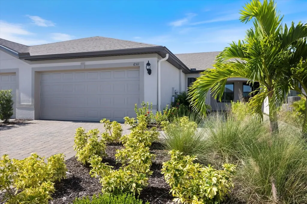 6511 Silverstar Drive Sarasota FL 34240