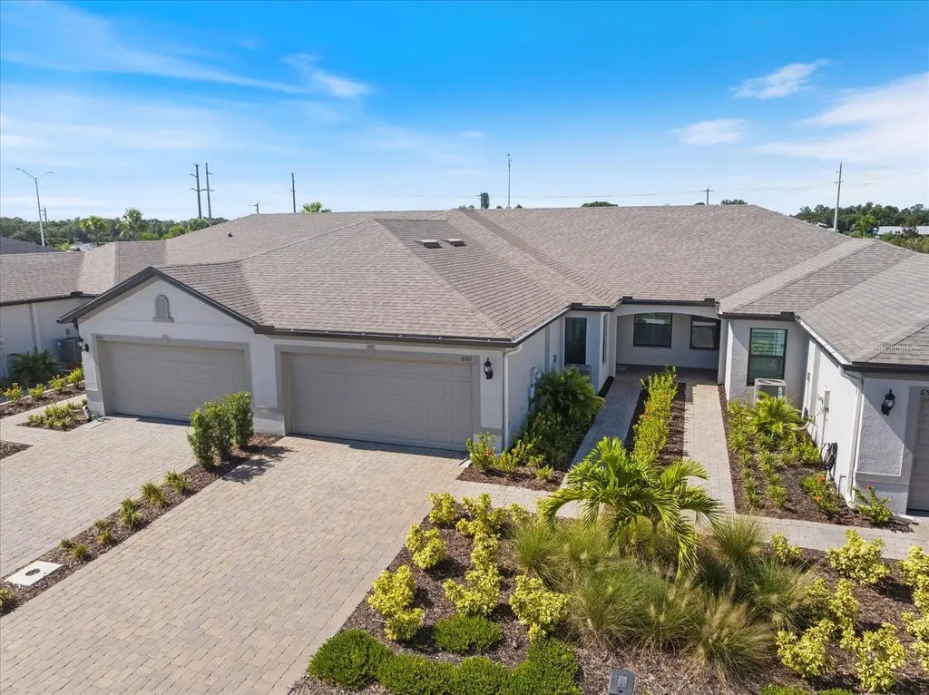 6511 Silverstar Drive Sarasota FL 34240