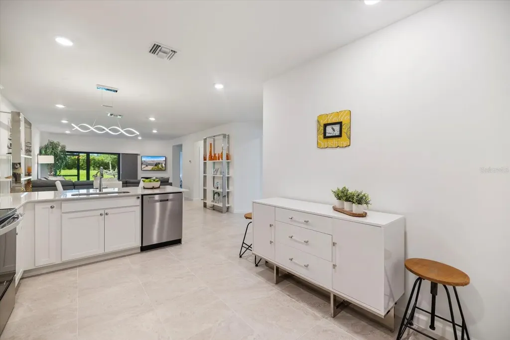 6511 Silverstar Drive Sarasota FL 34240