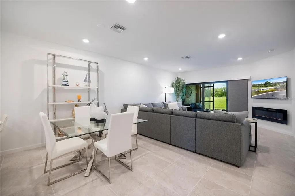 6511 Silverstar Drive Sarasota FL 34240