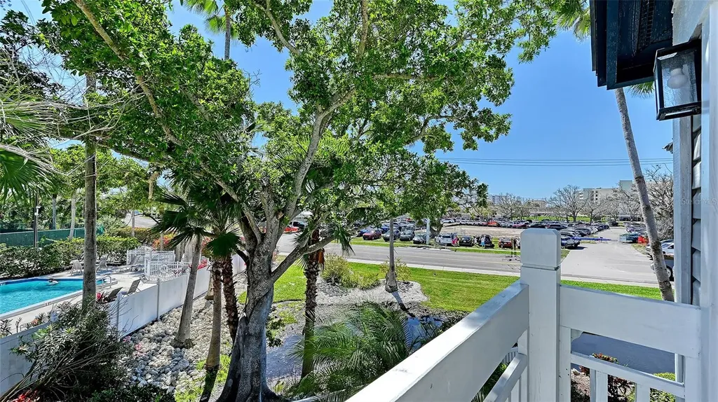1200 Siesta Bayside Drive Sarasota FL 34242