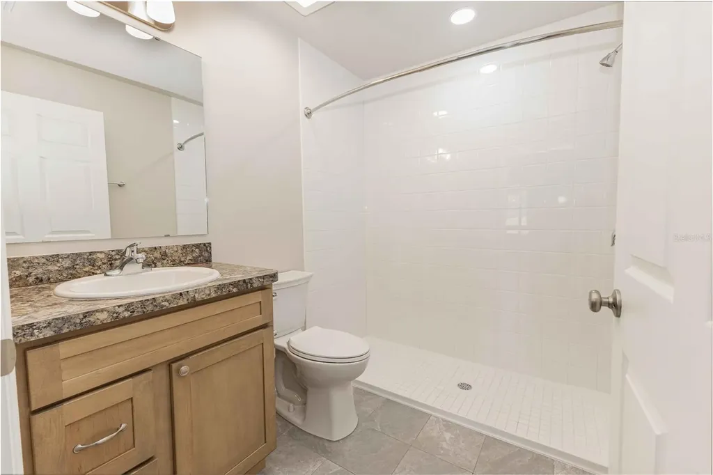 1324 Cottage Circle Tavares FL 32778