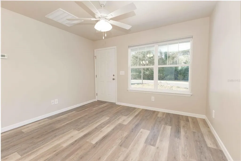 1324 Cottage Circle Tavares FL 32778
