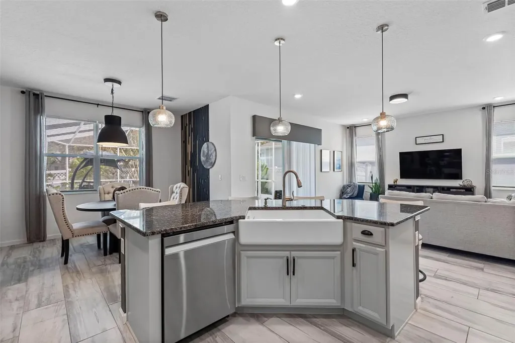325 Shore Crab Way Apollo Beach FL 33572