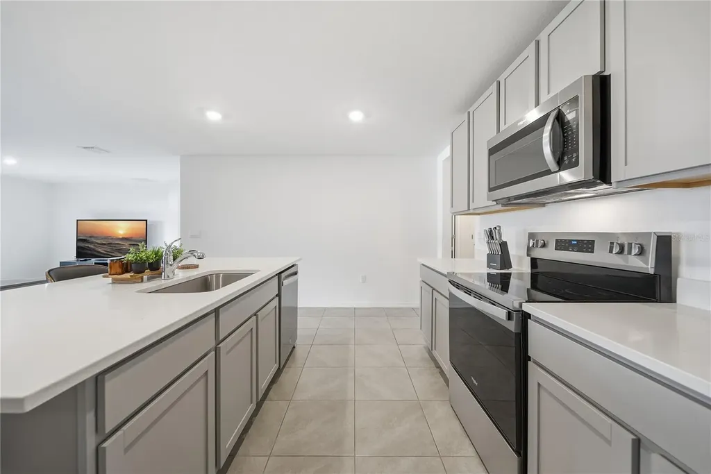 3189 Living Coral Street Wimauma FL 33598