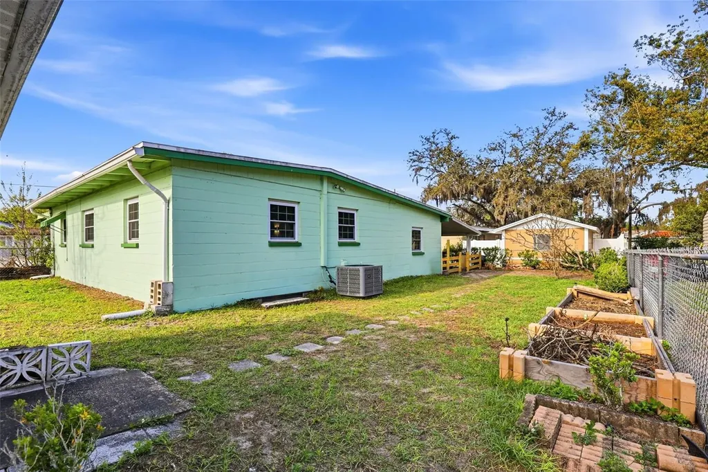 713 W 116th Avenue Tampa FL 33612