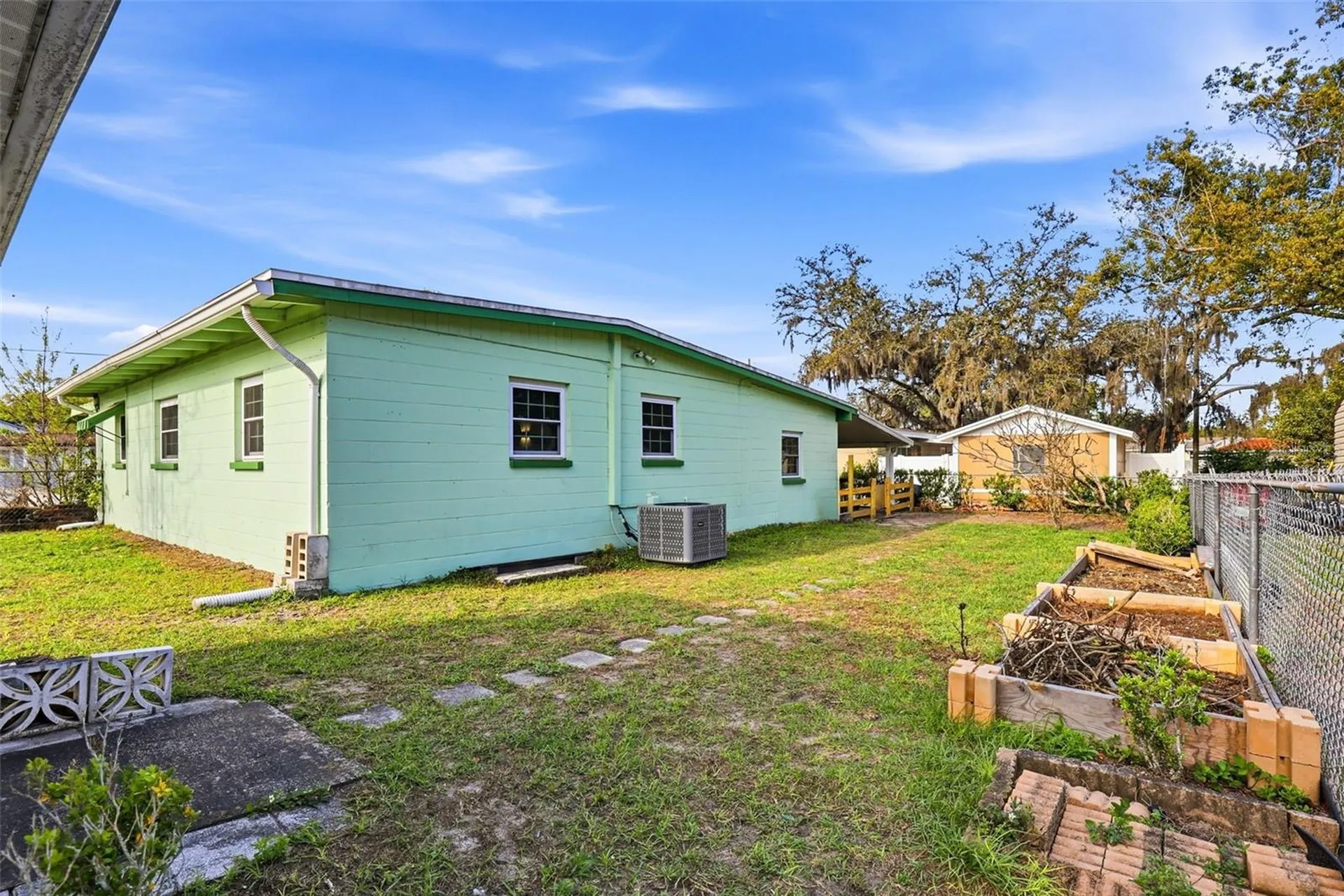 713 W 116th Avenue Tampa FL 33612