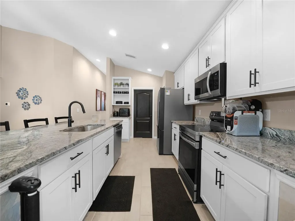 266 S Lake Avenue Frostproof FL 33843