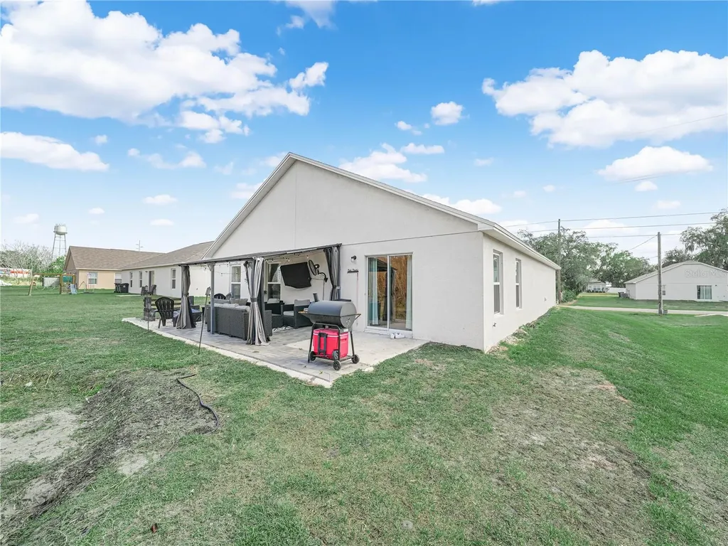 266 S Lake Avenue Frostproof FL 33843