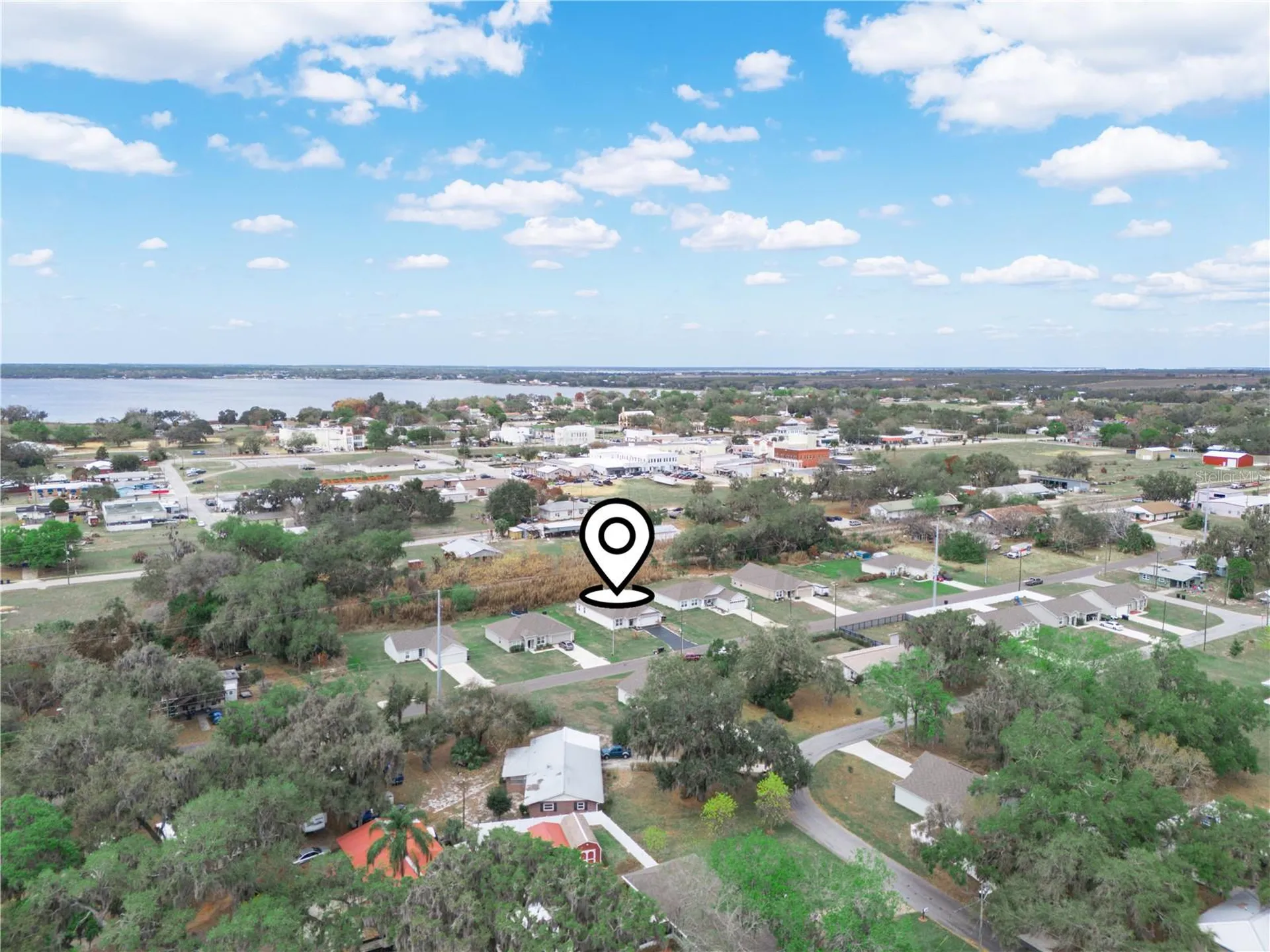 266 S Lake Avenue Frostproof FL 33843