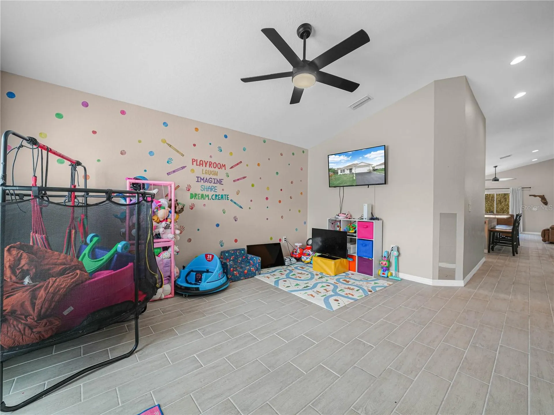 266 S Lake Avenue Frostproof FL 33843