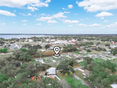 266 S Lake Avenue Frostproof FL 33843