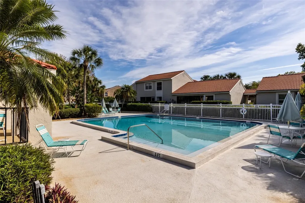 535 Street Tropez Circle NE St Petersburg FL 33703