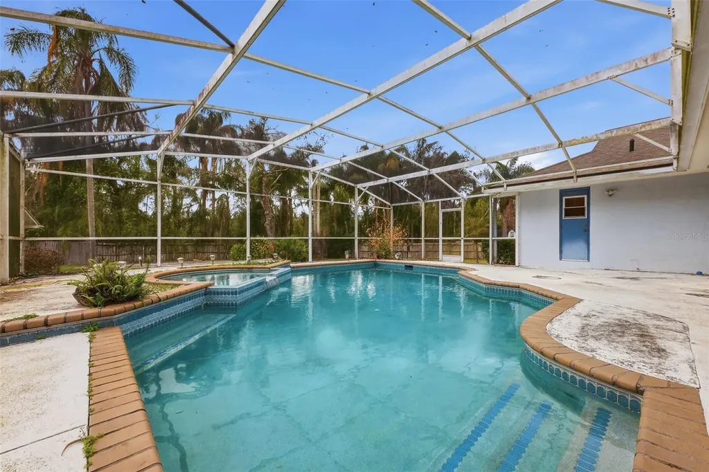 1224 Log Landing Drive Ocoee FL 34761