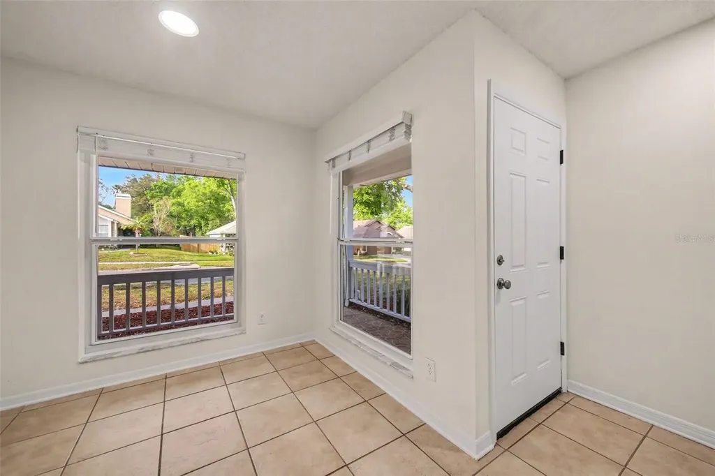 1054 Royal Oaks Drive Apopka FL 32703