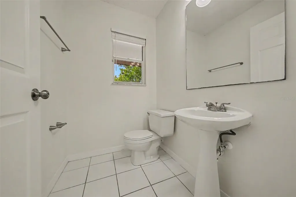 1054 Royal Oaks Drive Apopka FL 32703