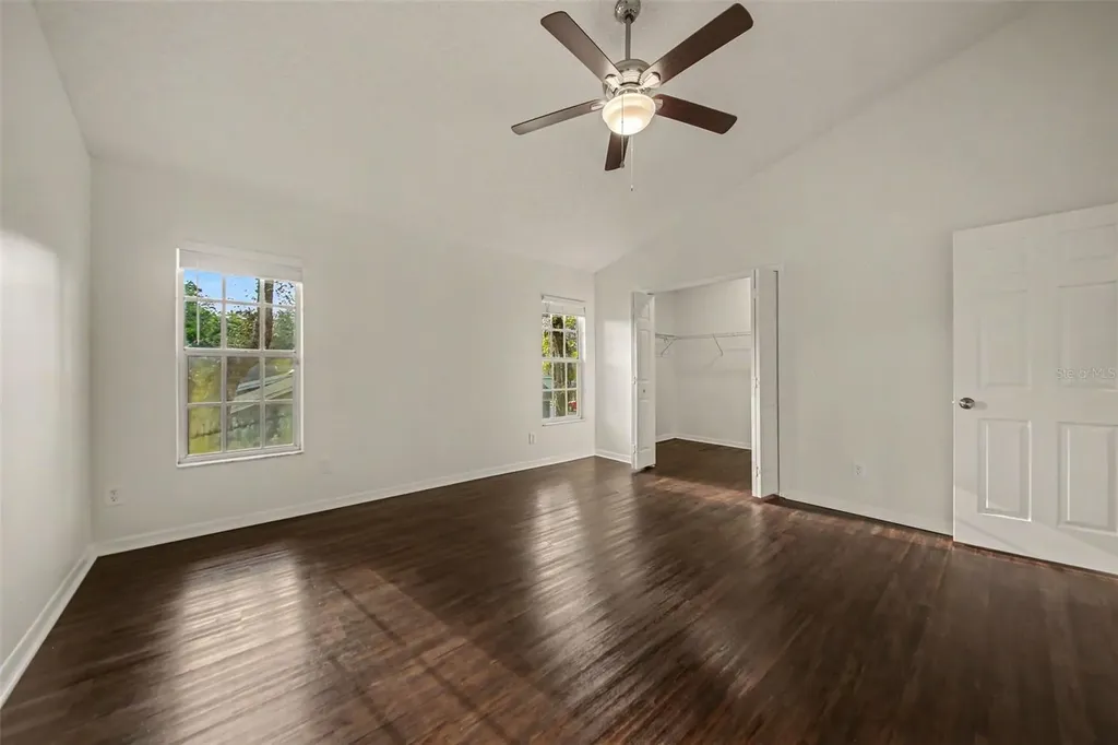 1054 Royal Oaks Drive Apopka FL 32703