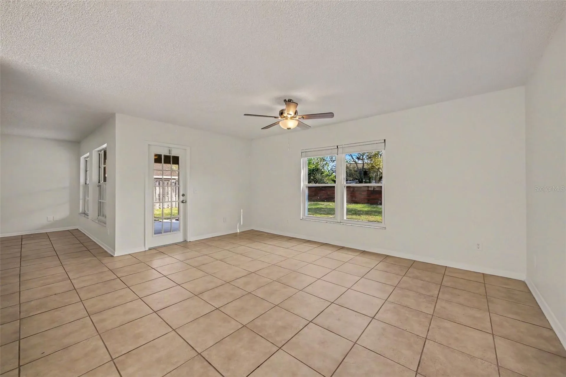 1054 Royal Oaks Drive Apopka FL 32703